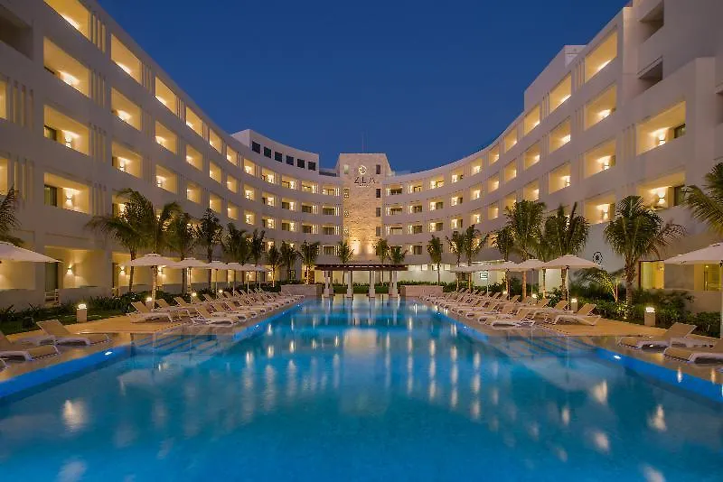 Izla Beach Front Hotel Isla Mujeres