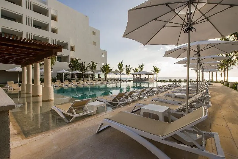Izla Beach Front Hotel Isla Mujeres
