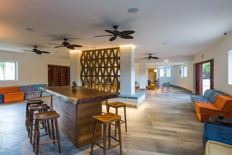 Izla Beach Front Hotel Isla Mujeres 5*,  Messico