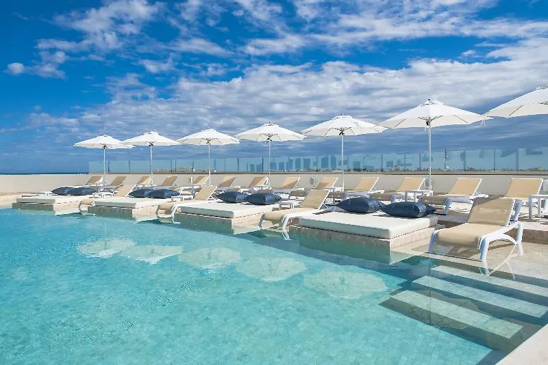*****  Izla Beach Front Hotel Isla Mujeres Mexico